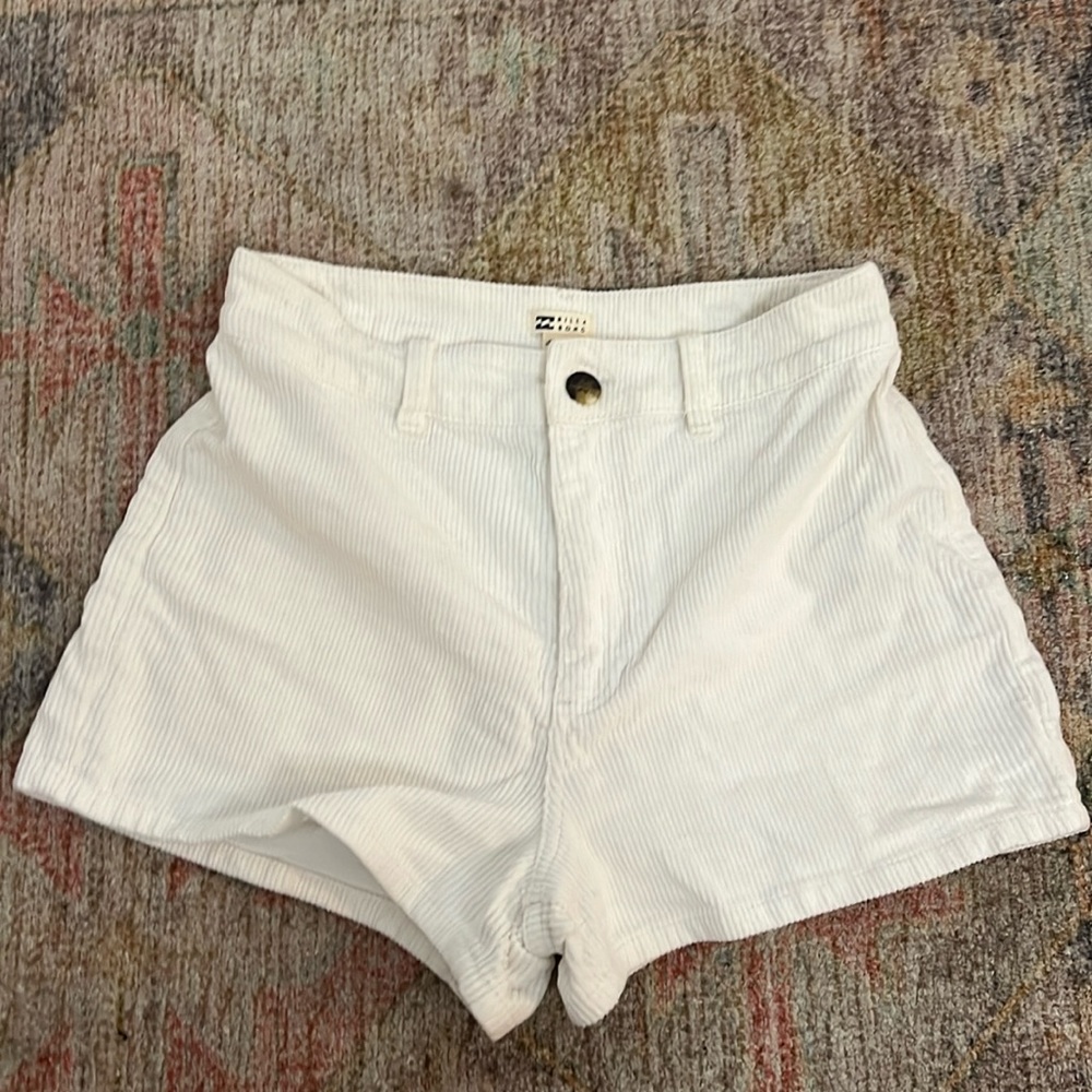 Billabong white corduroy shorts size 28